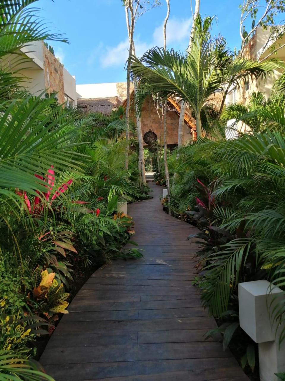 Alma De Flores Private Pools Suites Tulum Bagian luar foto